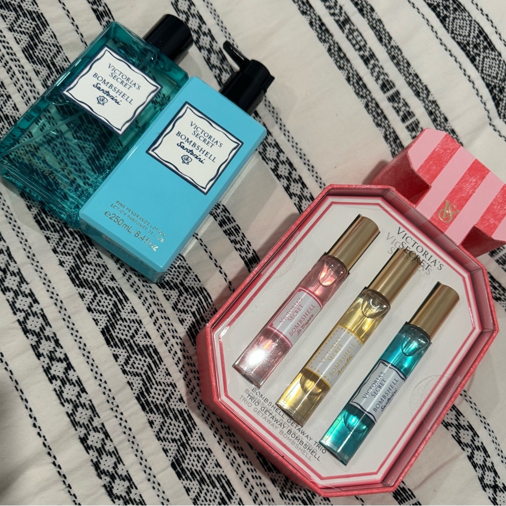 Victoria Secret- bombshell getaway bundle